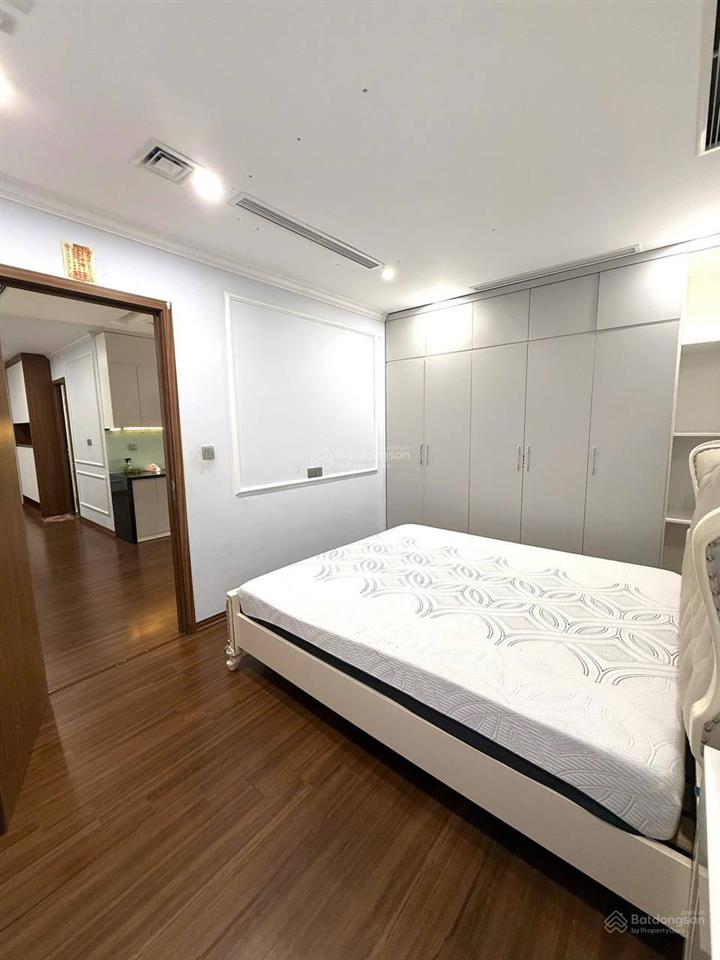 Bán căn hộ chung cư giá cực rẻ tòa tháp thiên niên kỷ, 7,9 tỷ, 97m2