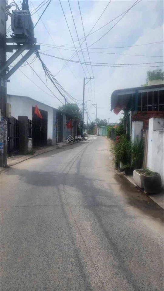 Sốt dẻo đông thạnh , hóc môn, hẻm xe hơi thông, 64m , giá 3.3 tỷ. diện tích 64.5m²,