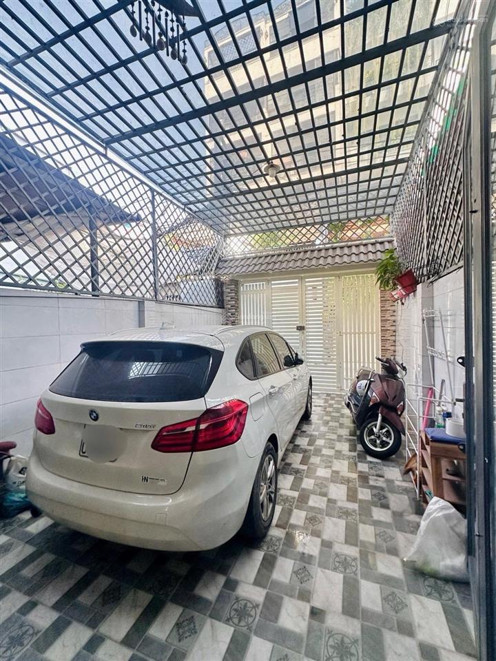 Mặt tiền gò vấp gần công viên làng hoa  68m2 vuông  5 tầng mới full nội thất  chỉ 8 tỷ 8 tl