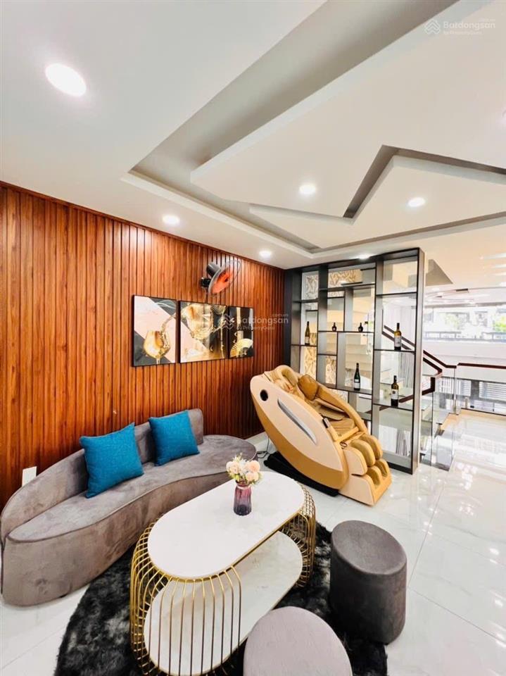 Mặt tiền gò vấp gần công viên làng hoa  68m2 vuông  5 tầng mới full nội thất  chỉ 8 tỷ 8 tl