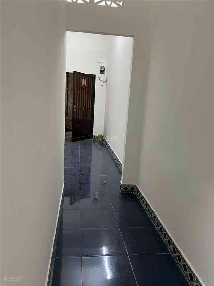 Nhà cấp và dãy phòng trọ 4 phòng đang cho thuê có dòng tiền ổn định giá 5.2 tỷ
