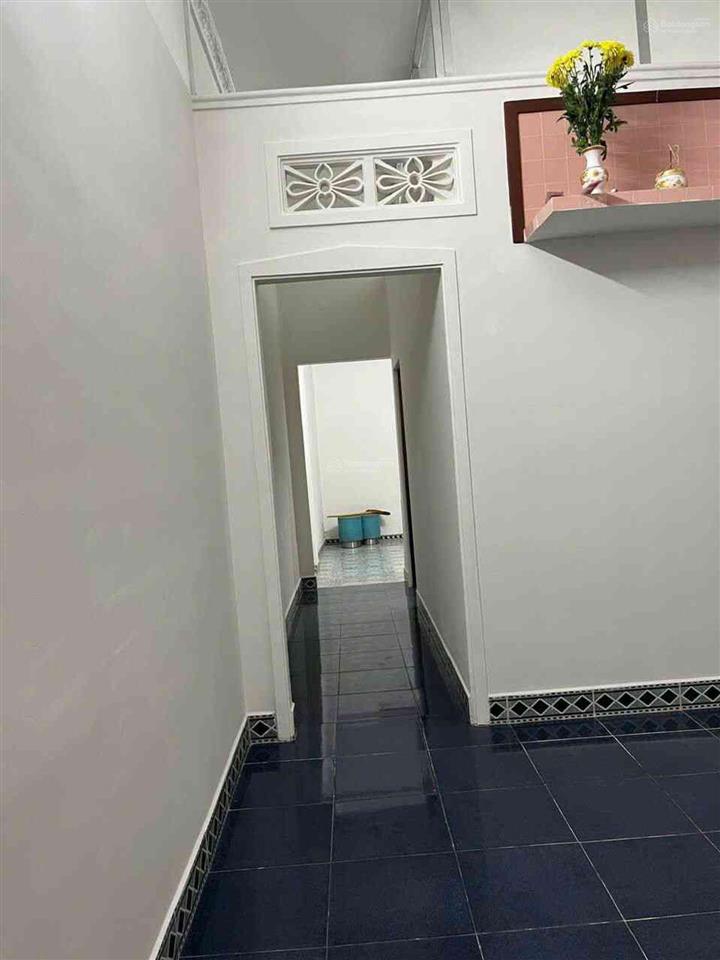 Nhà cấp và dãy phòng trọ 4 phòng đang cho thuê có dòng tiền ổn định giá 5.2 tỷ