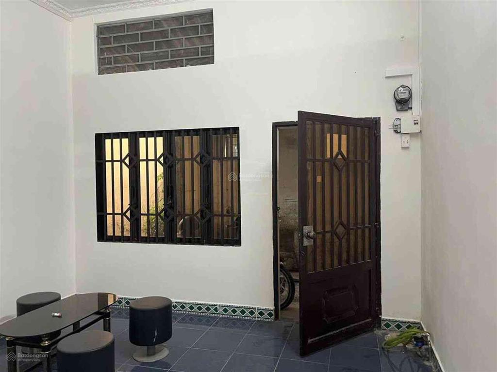 Nhà cấp và dãy phòng trọ 4 phòng đang cho thuê có dòng tiền ổn định giá 5.2 tỷ