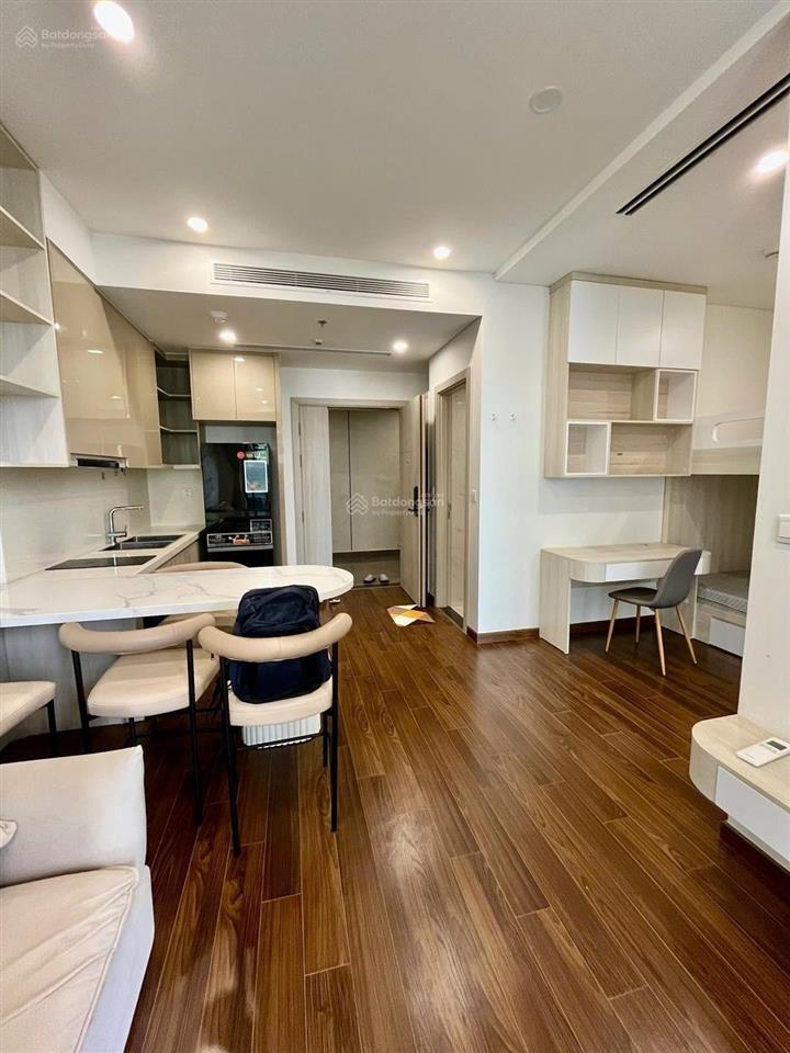 Bán cc 1pn rộng , 46m2 tại the canopy residences tc2 , 4,31 tỷ, view đẹp.tuấn 0392 969 ***