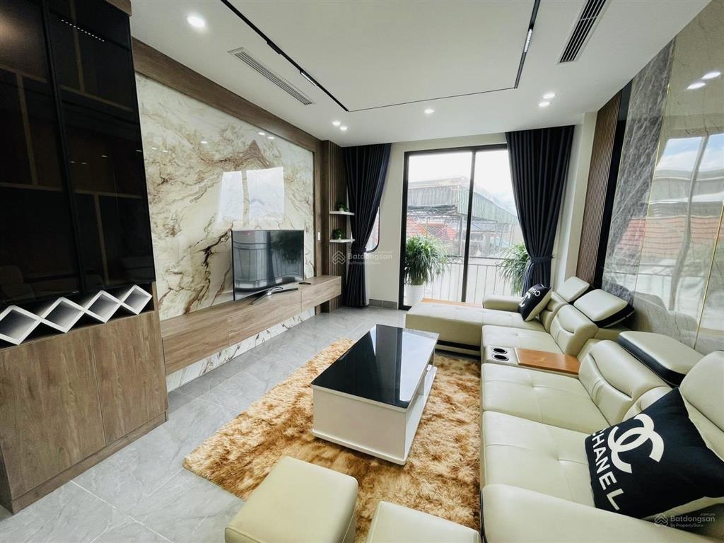 Nhà trần đại nghĩa hai bà trưng 7 tầng thang máy 45m2 30m ra oto full nội thất nhỉnh 15 tỷ