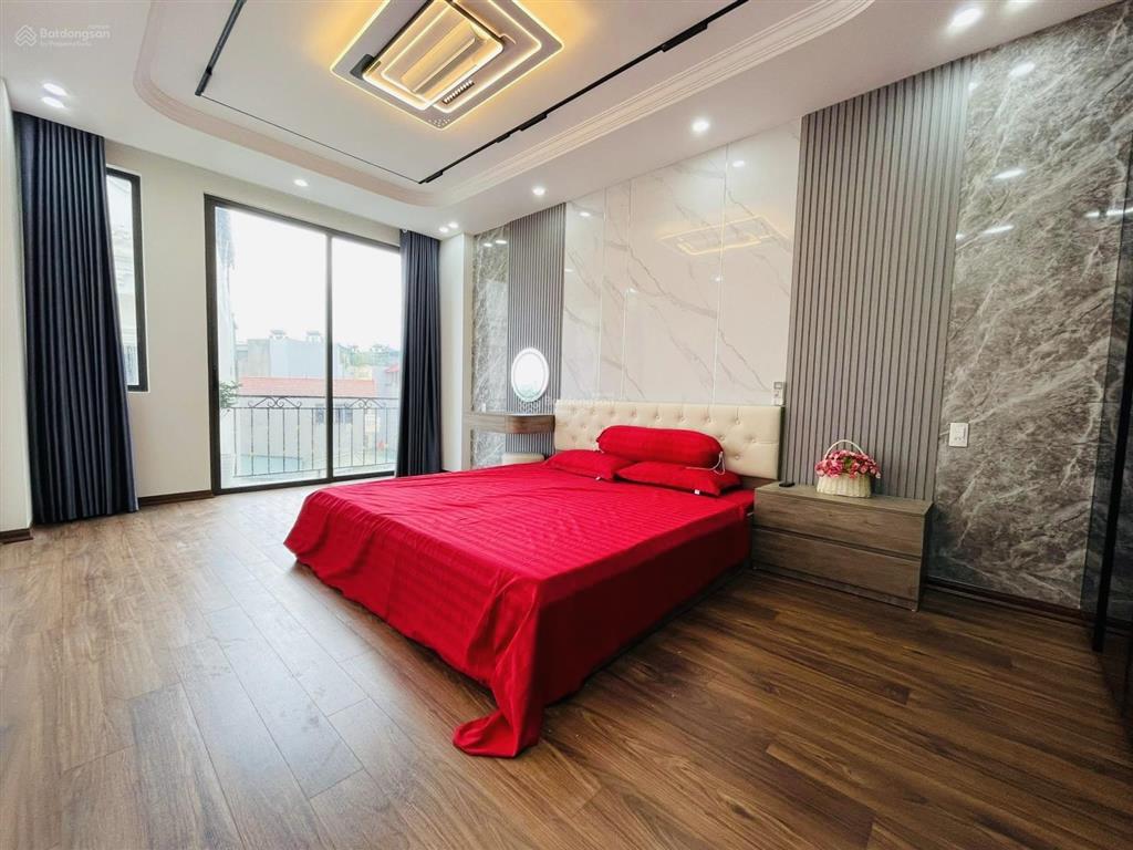 Nhà trần đại nghĩa hai bà trưng 7 tầng thang máy 45m2 30m ra oto full nội thất nhỉnh 15 tỷ