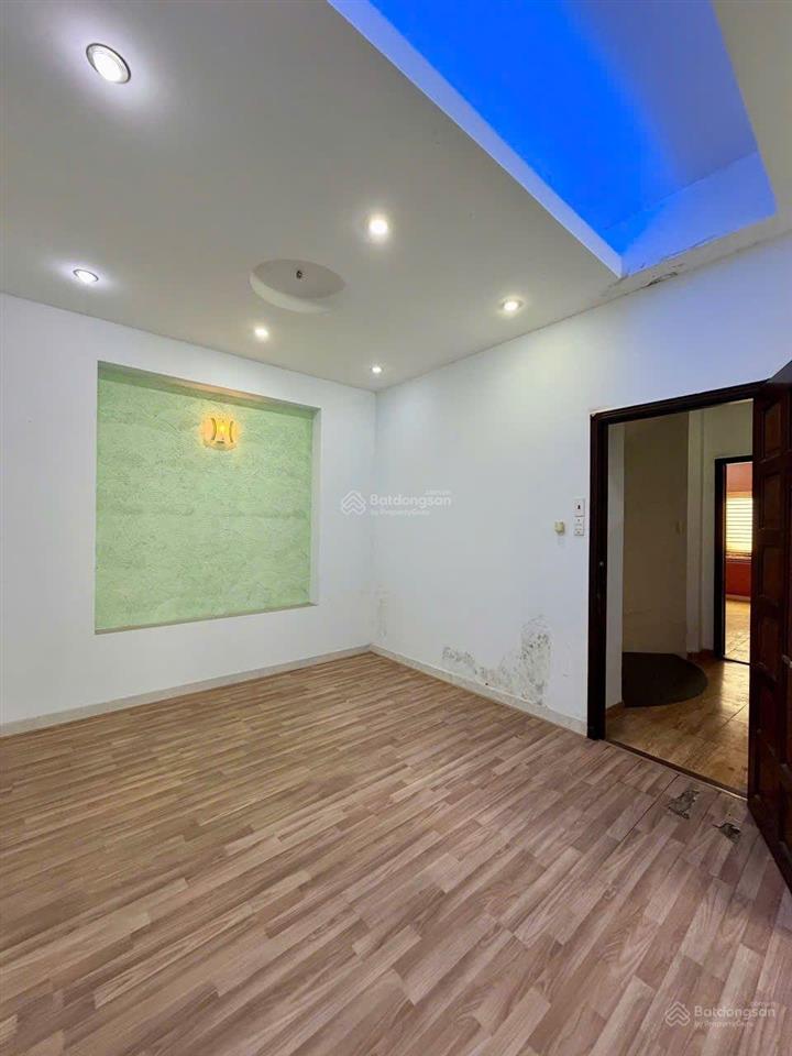 Bán nhà hẻm xe hơi gần mặt tiền đường ngô đức kế, 4 tầng ,65m2, giá 9,5 tỷ ( tl chính chủ)