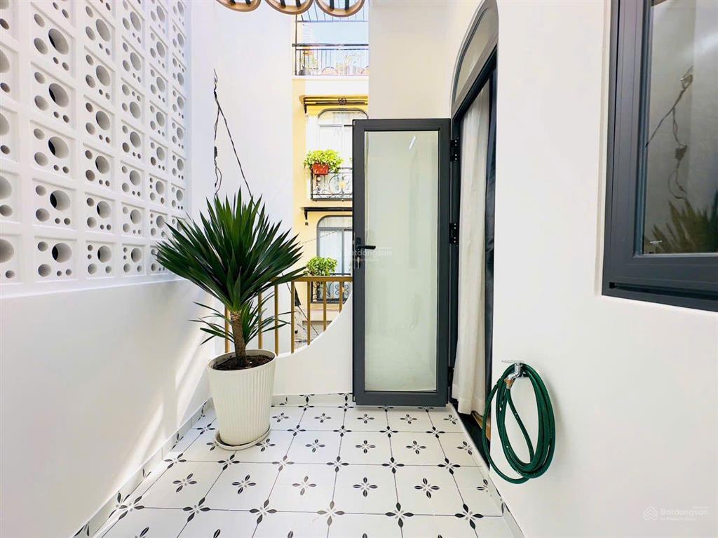 Bán nhà đẹp full nội thất cách mặt tiền nguyễn văn đậu 30m, 2 tầng, 32m2 giá 5,45 tỷ (tl chính chủ)
