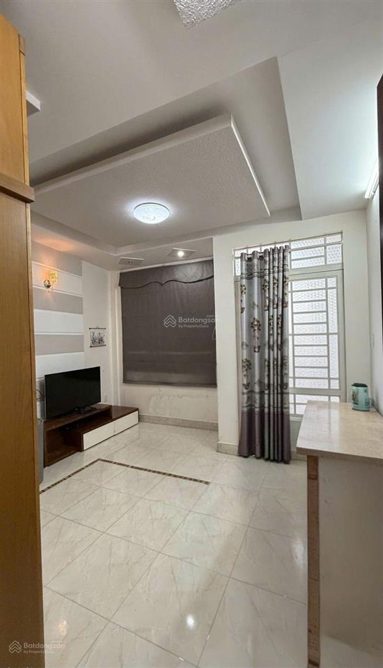 Bán nhà cách mặt tiền nguyễn đình chính 50m, 4 tầng. giá 5,5 tỷ (tl chính chủ)