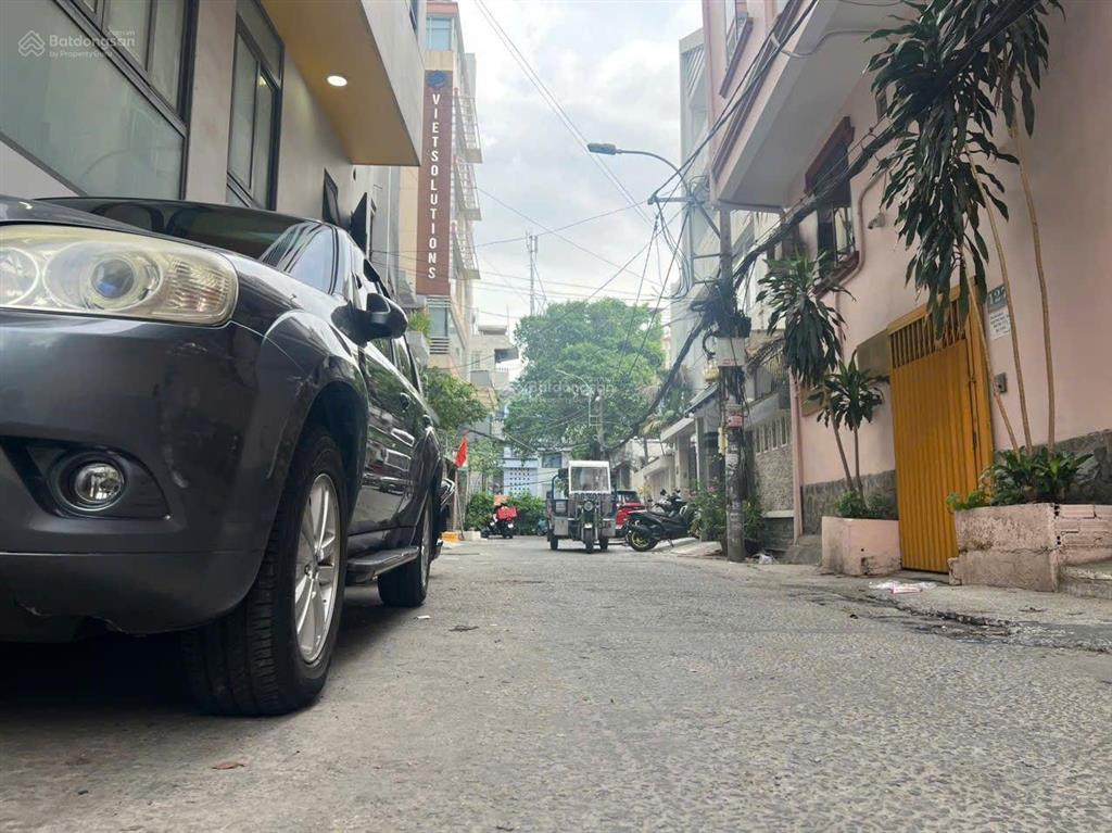 Bán căn hộ dịch vụ điện biên phủ 5 tầng dtcn 148m có 22 phòng dòng tiền 90triệu/tháng. giá 24,7 tỷ