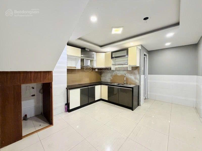 Bán căn hộ dịch vụ nguyễn gia trí, 5 tầng, 7 phòng, diện tích công nhận 52m2, giá 10,5 tỷ
