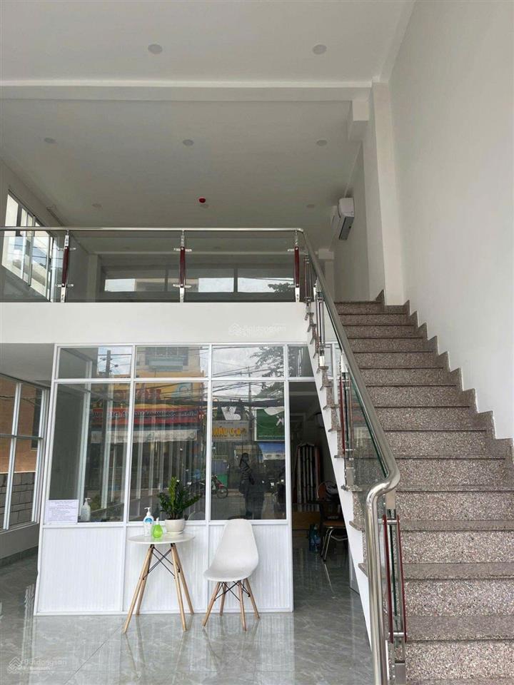Tòa nhà mặt tiền lê quang định 5 tầng 6x42 dòng tiền 300 triệu/tháng. giá 66,5 tỷ (tl chính chủ)