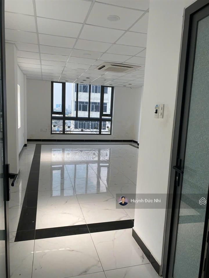 Bán tòa văn phòng mặt tiền nguyễn xí 10 tầng 120m2 (5,6 x 34)m dòng tiền 125 triệu/tháng. giá 55 tỷ