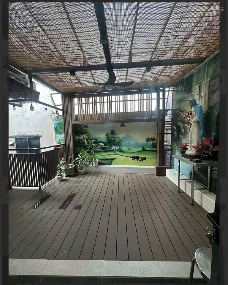 Bán nhà cách mặt tiền huỳnh văn bánh 20m  3 tầng (4m*20m). giá 13,99 tỷ (tl chính chủ)