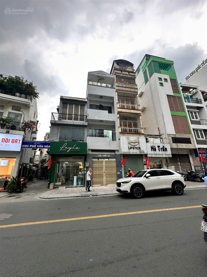 Bán nhà mặt tiền đường phan đình phùng 3 tầng (9,4x13) dòng tiền 70 triệu/tháng. giá 51,7 tỷ