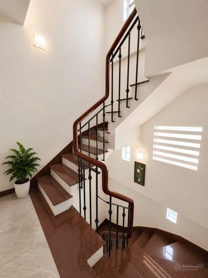 Bán nhà đẹp cách mặt tiền đường trần huy liệu 10m, 6 tầng 5x20. giá 25,5 tỷ (tl chính chủ)