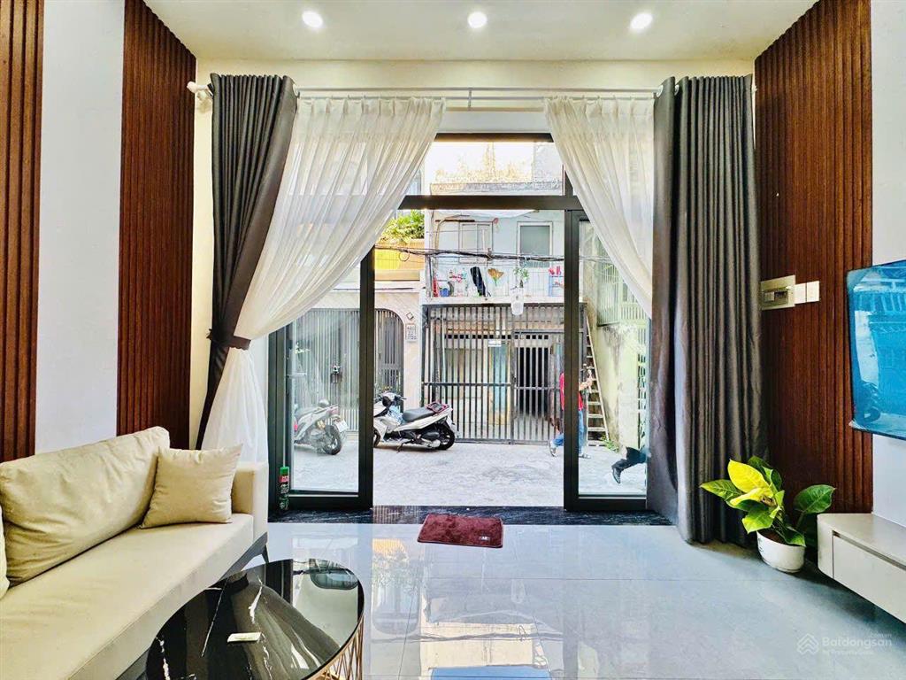 Bán nhà đẹp full nội thất cách mặt tiền đường xô viết nghệ tĩnh 50m, 4 tầng,(4,5mx10m). giá 8,1 tỷ