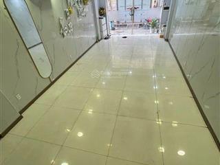 Bán nhà cách mặt tiền đường phạm văn đồng 20m,6 tầng có thang máy dòng tiền40triệu/t.giá 12,3 tỷ