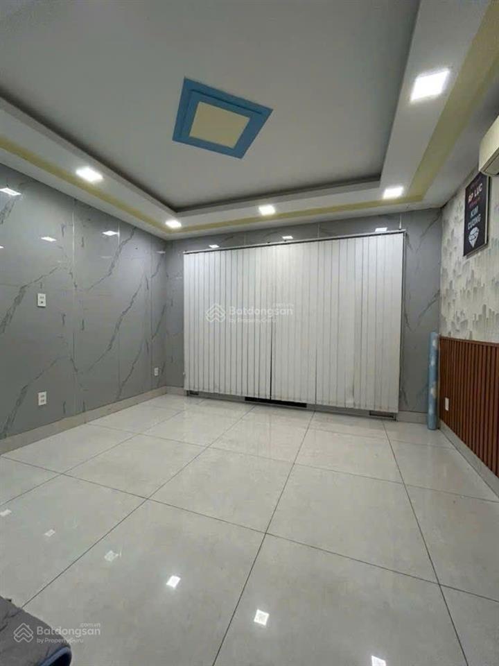 Bán nhà cách mặt tiền đường phạm văn đồng 20m,6 tầng có thang máy dòng tiền40triệu/t.giá 12,3 tỷ