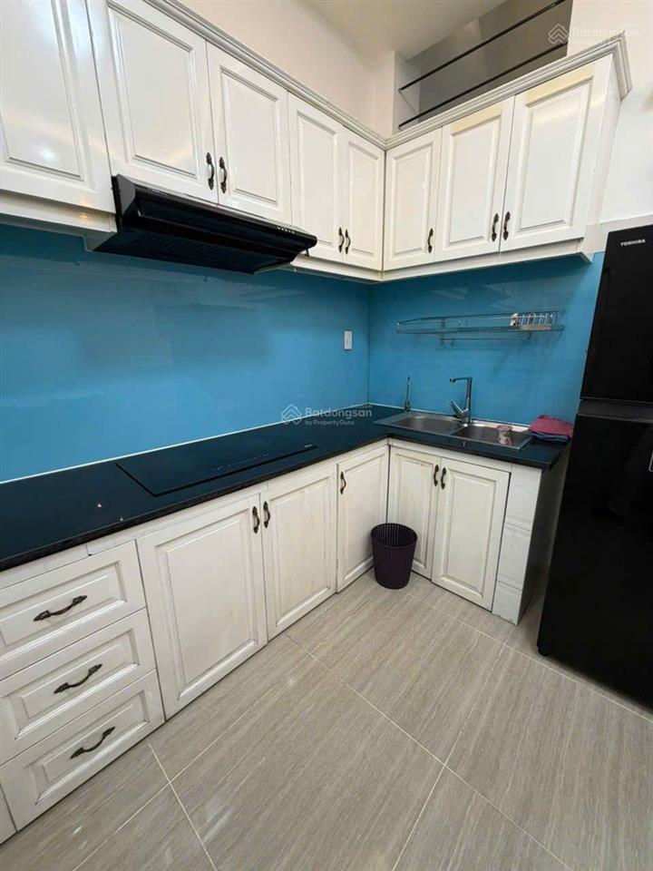 Bán nhà trung tâm quận phú nhuận gần mặt tiền 4 tầng (45m2) dòng tiền 20 triệu/tháng. giá 8,1 tỷ