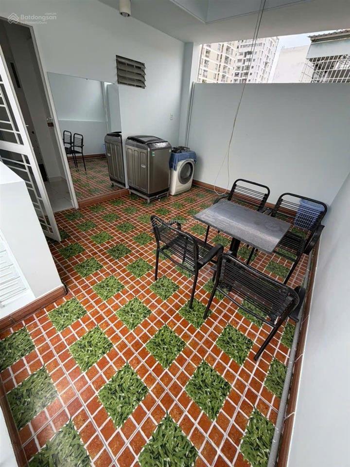 Bán nhà trung tâm quận phú nhuận gần mặt tiền 4 tầng (45m2) dòng tiền 20 triệu/tháng. giá 8,1 tỷ