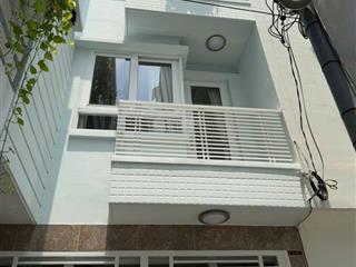 Bán nhà trung tâm quận phú nhuận gần mặt tiền 4 tầng (45m2) dòng tiền 20 triệu/tháng. giá 8,1 tỷ