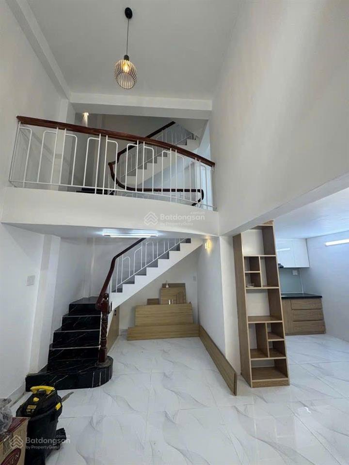 Bán nhà đẹp full nội thất hẻm xe hơi cách mặt tiền đường hoàng diệu 5m 5 tầng. nhỉnh 8 tỷ
