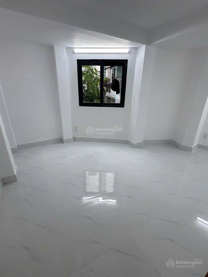 Bán nhà đẹp full nội thất hẻm xe hơi cách mặt tiền đường hoàng diệu 5m 5 tầng. nhỉnh 8 tỷ
