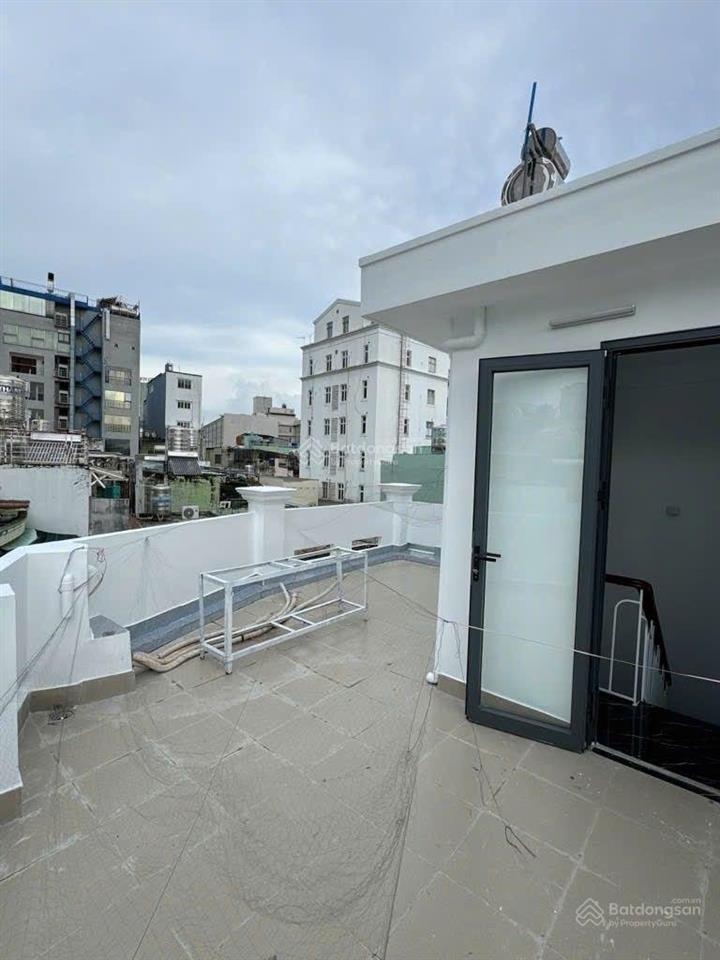 Bán nhà đẹp full nội thất hẻm xe hơi cách mặt tiền đường hoàng diệu 5m 5 tầng. nhỉnh 8 tỷ