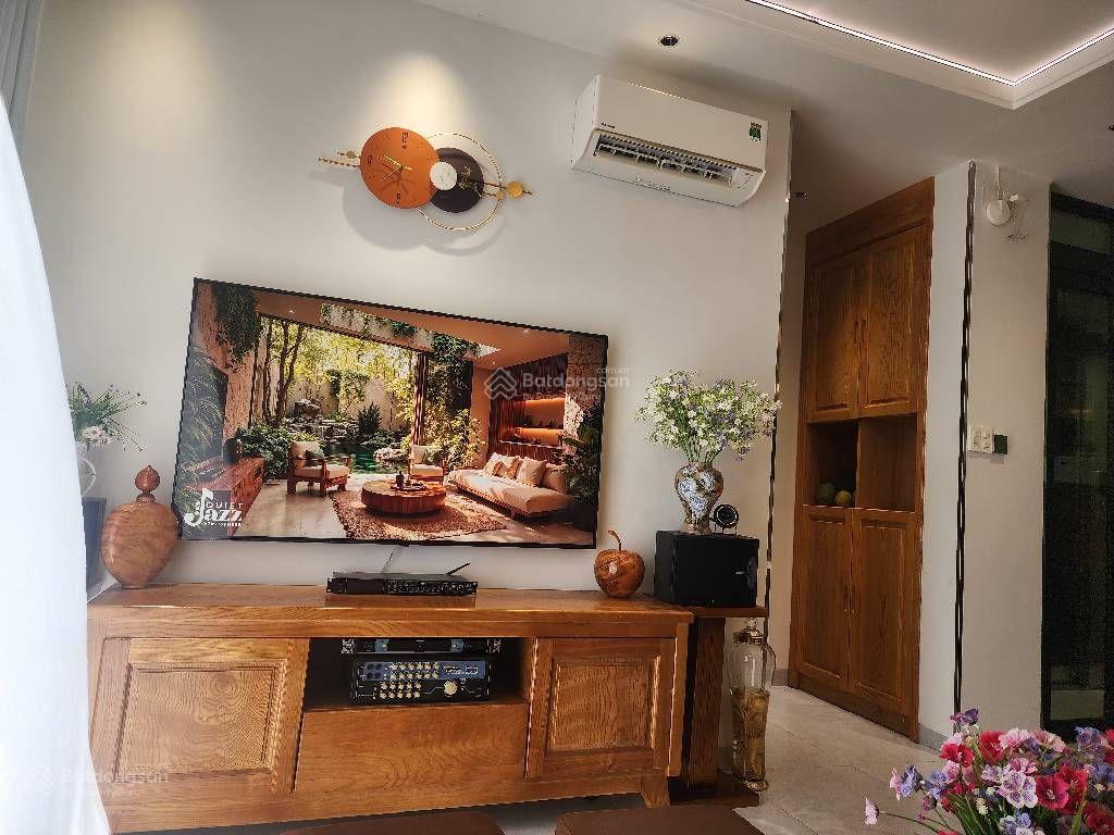 Bán nhanh biệt thự cổ mặt tiền đường 12m, lê văn lương, phước kiển , 187 m2 ,chỉ hơn 70 tr.