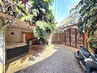 Q. 7, bán nhanh nhà mới, ngang rộng, 8 x 14m, gần trường tiểu học lê văn tám, chỉ 9.8 tỷ