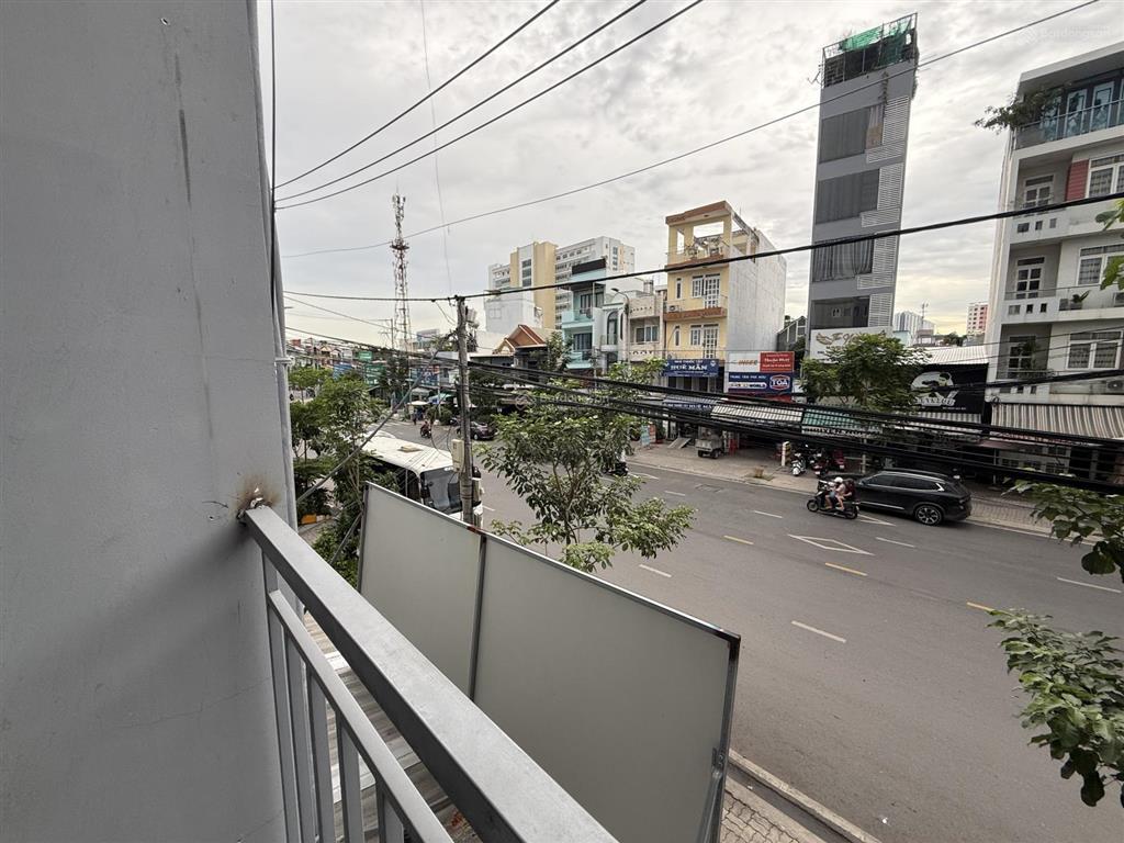 Cho thuê chung cư cũ 50m2  ngay lầu 1  tại cao lỗ, 4,5 triệu/th, thoáng mát, rộng rãi