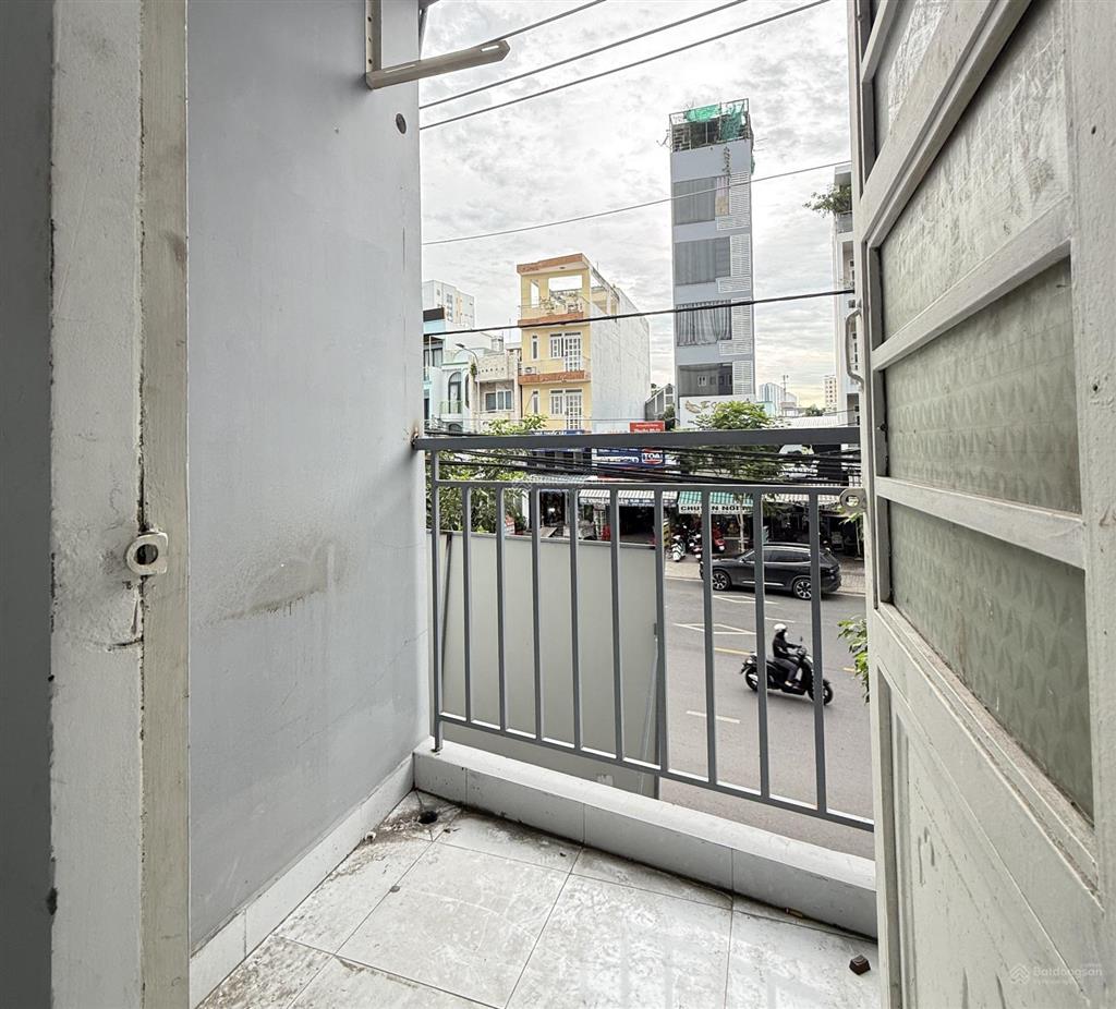 Cho thuê chung cư cũ 50m2  ngay lầu 1  tại cao lỗ, 4,5 triệu/th, thoáng mát, rộng rãi