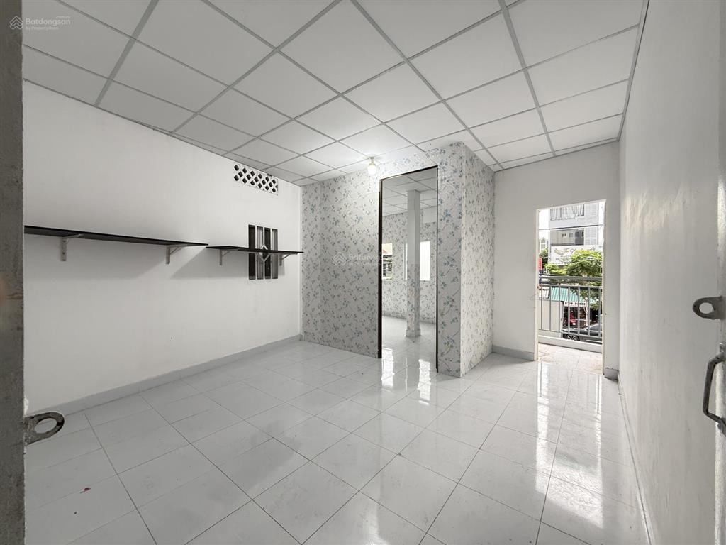 Cho thuê chung cư cũ 50m2  ngay lầu 1  tại cao lỗ, 4,5 triệu/th, thoáng mát, rộng rãi