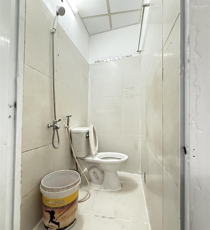 Cho thuê chung cư cũ 50m2  ngay lầu 1  tại cao lỗ, 4,5 triệu/th, thoáng mát, rộng rãi