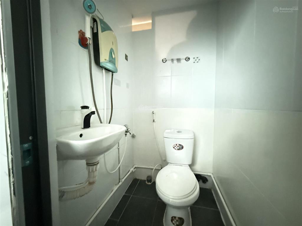 Cho thuê phòng trọ, 4tr2, 20m2 nguyễn thị nhỏ q11 ban công thoáng mát, gần dh y dược, bv chợ rẫy