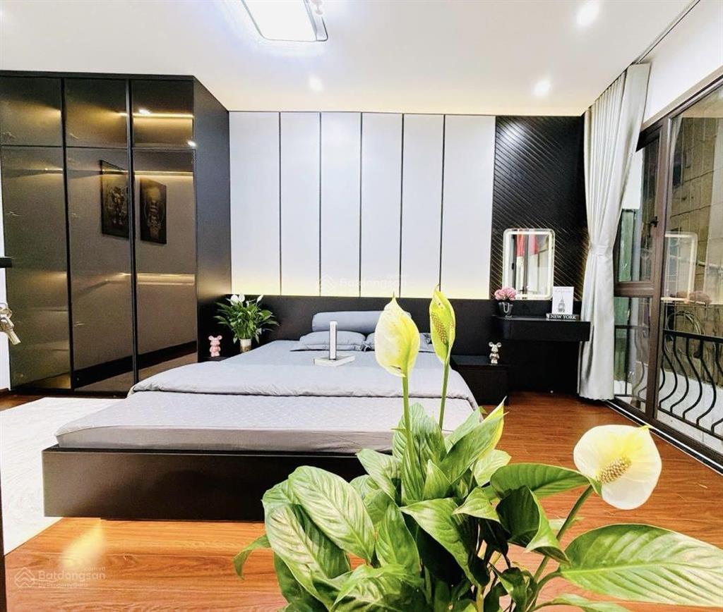 Minh khai nhà đẹp mặt tiền 5,6m ngõ rộng gần phố hàng hiếm khó tìm