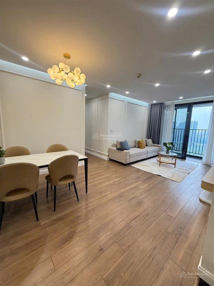 Cho thuê cc 2pn, 2wc, 81m2 tại kosmo tây hồ, giá tốt chỉ với 16 triệu