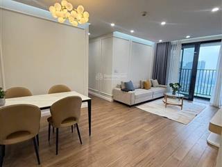 Cho thuê cc 2pn, 2wc, 81m2 tại kosmo tây hồ, giá tốt chỉ với 16 triệu