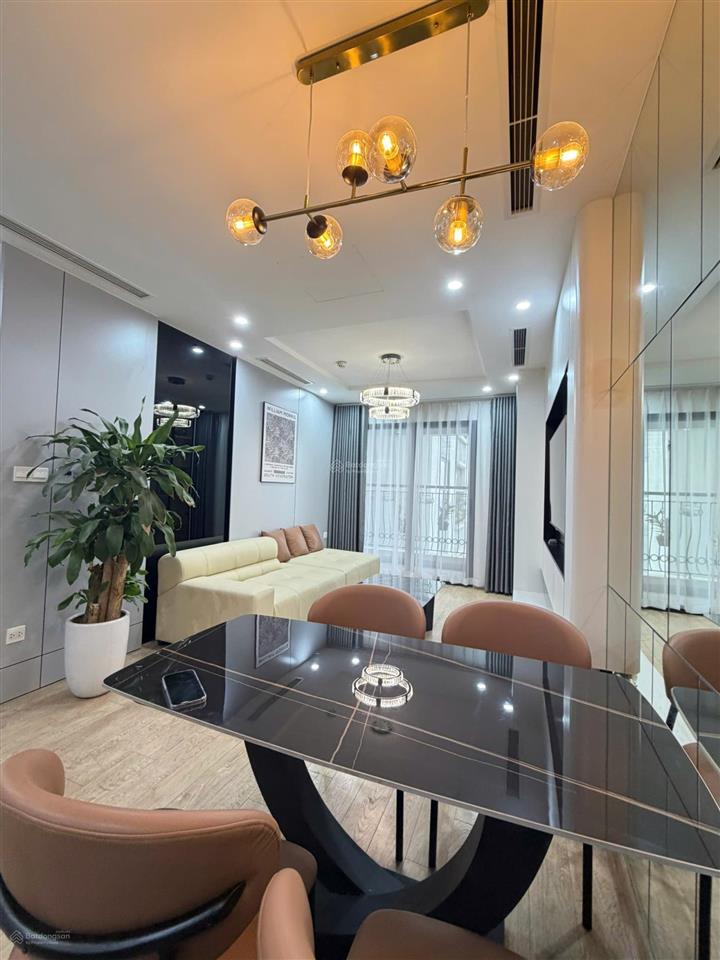 Chủ nhà bán gấp căn 2pn tại 6th element, 8,8 tỷ, 83m2.  0343 196 ***