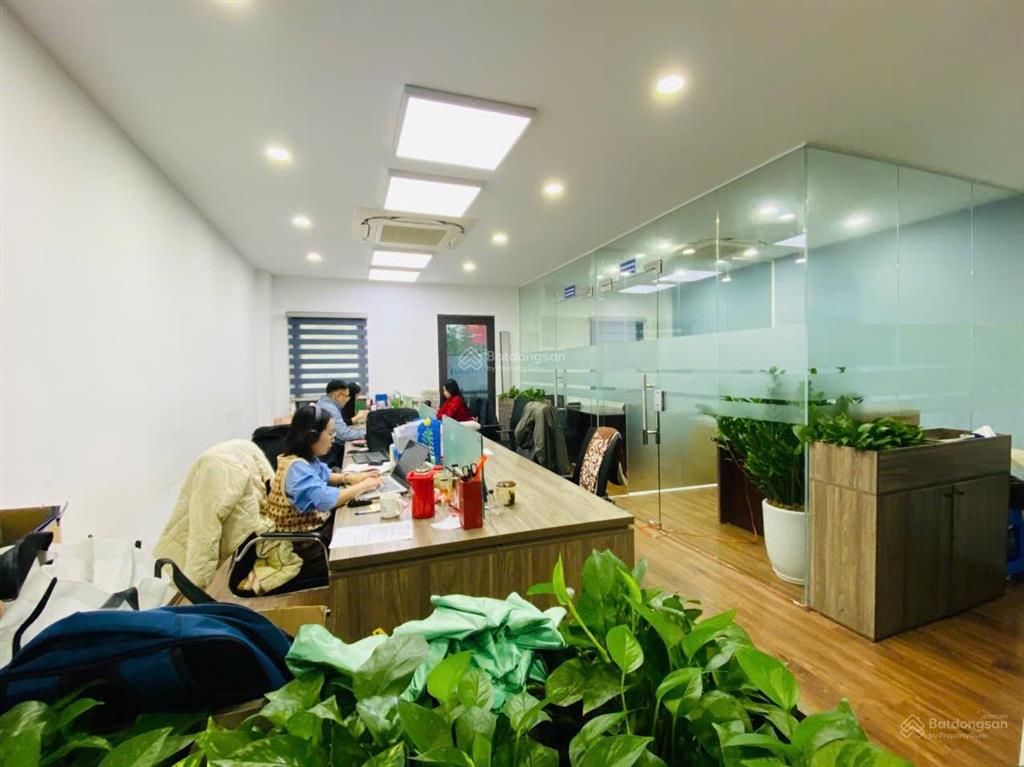 Toà văn phòng phạm văn đồng  175m2  cho thuê 250tr/ tháng  93 tỷ.