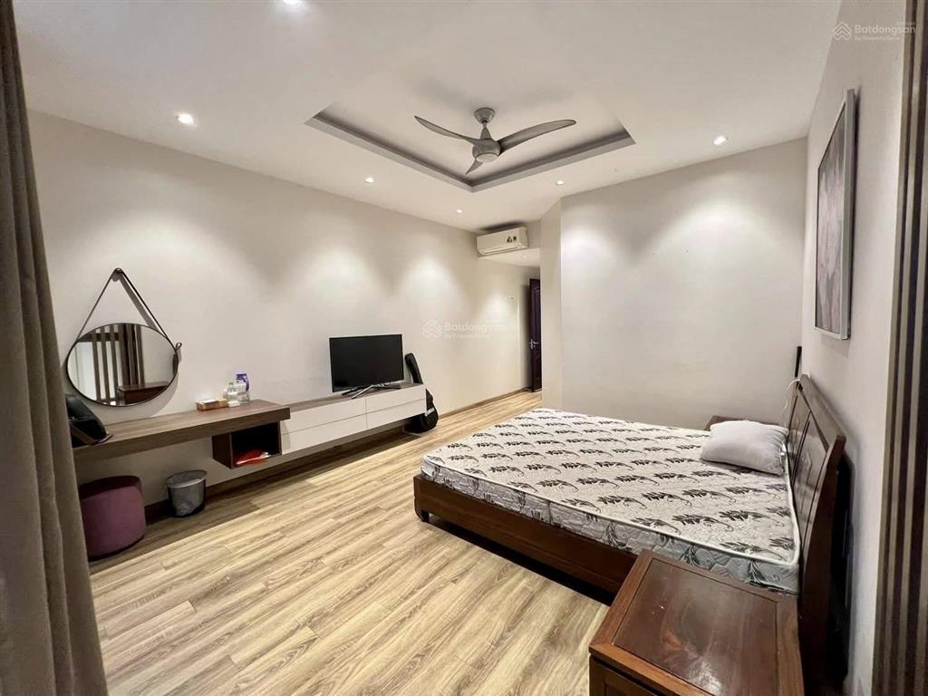 Bán biệt thự nguyệt quế riverside, dt 176m x 4 tầng thang máy, mặt tiền 8m, lô góc, 52.8 tỷ