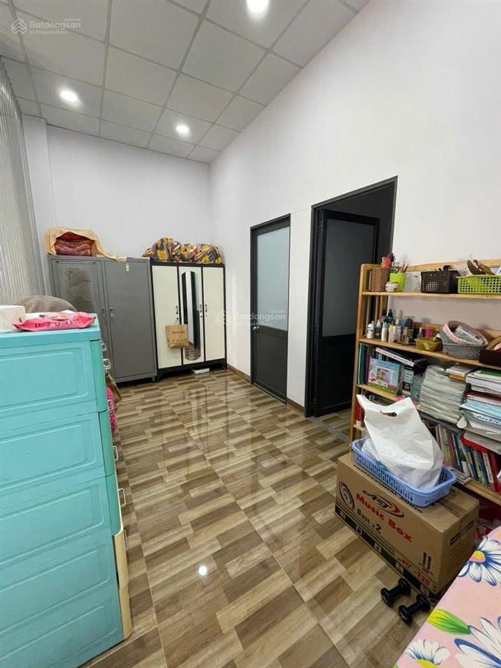 Bán nhà riêng tại lê văn lương, 6,6 tỷ, 118,1m2, 2pn, 2wc, 2 tầng, tây nam