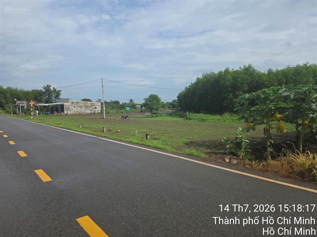 Bán đất tại thị trấn đất đỏ, 16 tỷ, 1149 m2, mặt tiền 18m thích hợp đầu tư xây dựng nhà xưởng