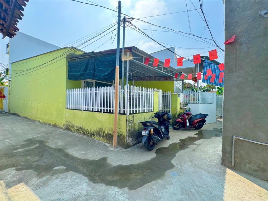 Chính chủ cần bán nhà lô góc thôn phú vinh, phường tây nha trang, khánh hoà