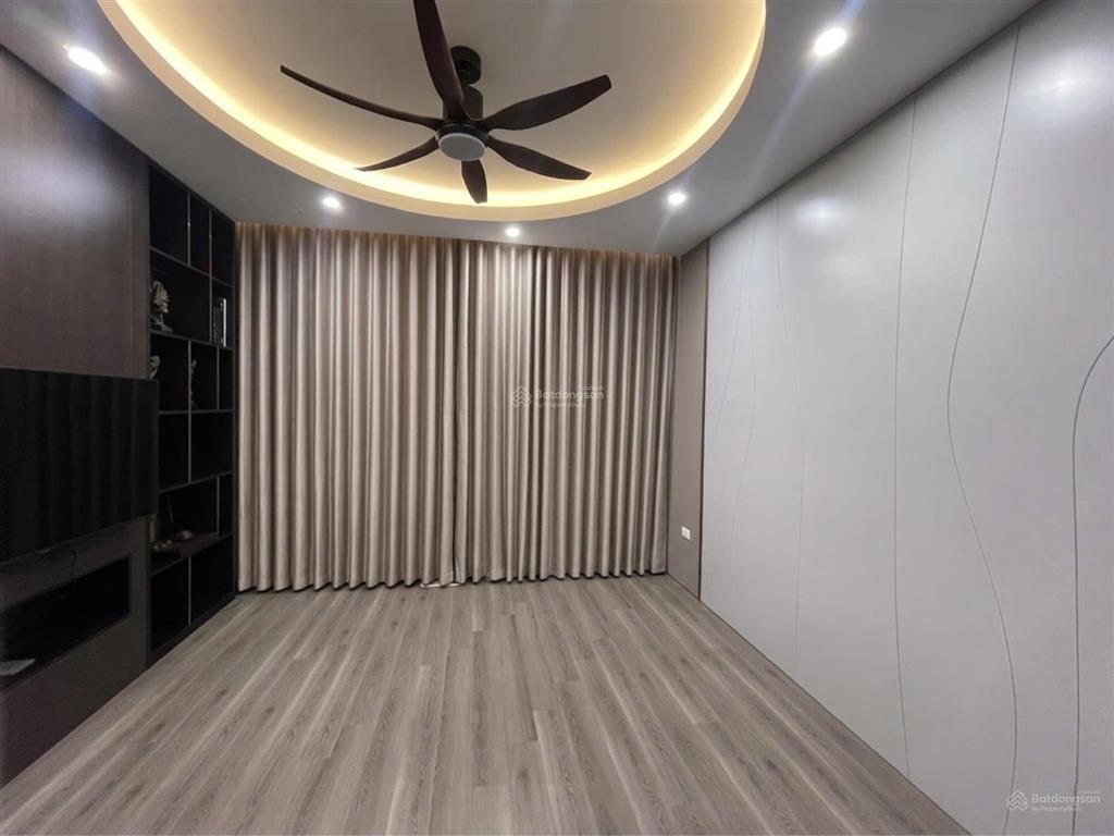 Nhà tam trinh yên sở 47m 4 tầng ngõ thông ô tô tránh