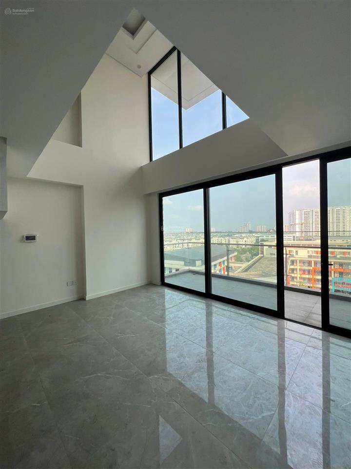 Cho thuê duplex thông tầng sunshine iconic chỉ 28tr, 170m2 đẳng cấp nhất long biên e nam 0985 243 ***