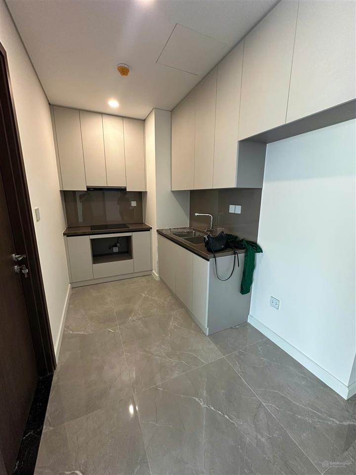 Bán 2pn 80m2 giá sốc 8.1xx tỷ bao full phí tại sunshine green iconic,  e nam 0985 243 ***