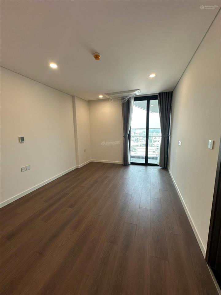 Bán 2pn 80m2 giá sốc 8.1xx tỷ bao full phí tại sunshine green iconic,  e nam 0985 243 ***