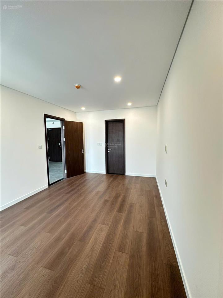Bán 2pn 80m2 giá sốc 8.1xx tỷ bao full phí tại sunshine green iconic,  e nam 0985 243 ***
